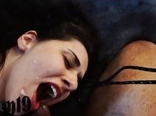 Jennasxy19 gets cum in the face