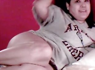 Chubby amateur brunette rides a dick in hardcore homemade clip
