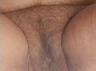 isot-tissit, clitoris, isoäiti, karvainen, pissaaminen, pillu-pussy, amatööri, isoäiti-granny, milf, latino