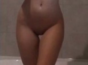 18-year-old student masturbates in the shower and comes