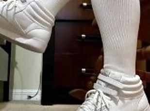 Thick cheerleader get fucked after the game