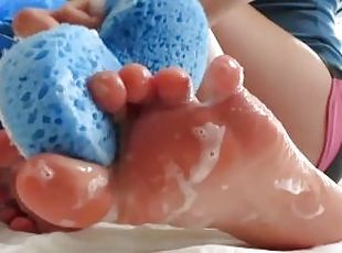 Washing feet - small petite foot fetish padrona italiana mistress worship femdom pov worship piedini