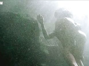 Sexy Juliette Lewis Shows It All In a Bonerific Underwater Sex Scene