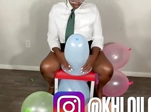 KHLOÍ LOON SITS 2 POP PUNCH BALLOONS