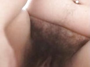 poilue, masturbation, mamelons, pisser, enceintes, chatte-pussy, amateur, jouet, pute, percé