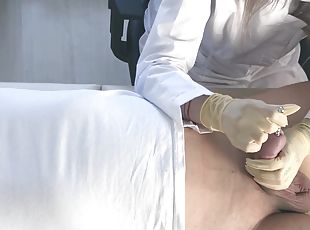 ejaculation-sur-le-corps, médecin, ados, branlette, fétiche, brunette