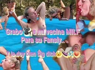 Un rato en la piscina se convierte en una película porno , Barbie MILF 44, disfrutando  Big Dick