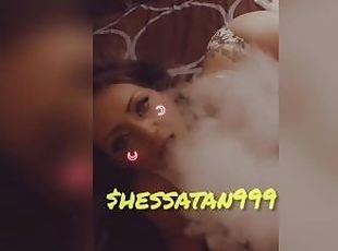 festa, amador, babes, adolescente, fetiche, sozinho, fumando, morena, tatuagem, tetas-pequenas