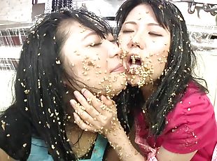 Subtitled extreme Japanese natto sploshing lesbians