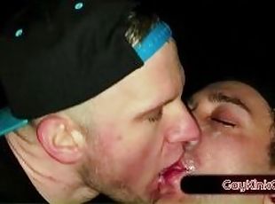 Outdoor Blowjob Cumkiss in the Night