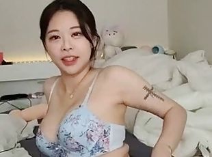 Good-looking Korean female anchor masturbates Korean+BJ live broadcast, ass, stockings, doggy style, Internet celebrity, oral sex, goddess, black s...